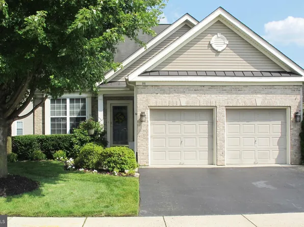 205 Devon Ln, Hainesport, NJ 08036