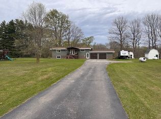 4381 Pine River Rd, Saint Louis, MI 48880