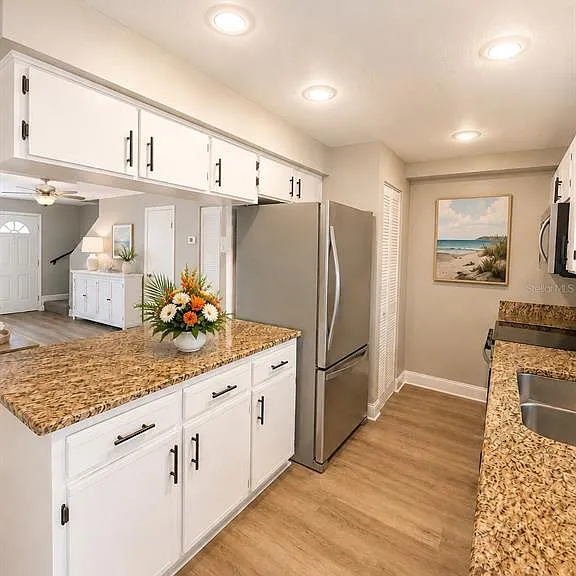 11905 Cypress Vis — Photo 6