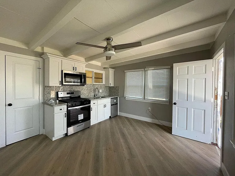 1032 California St — Photo 16