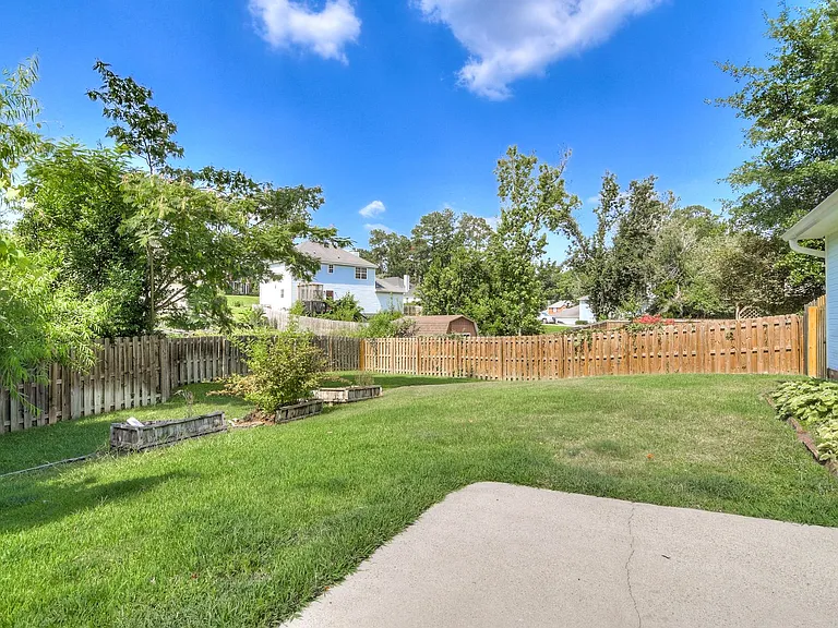 321 Timberidge Dr — Photo 7