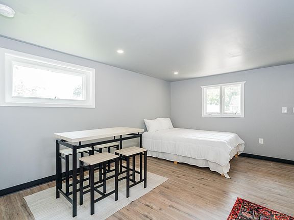 4th image of 38.5 Madison St #38.5