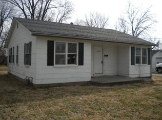 266 S Brunswick Ave, Marshall, MO 65340