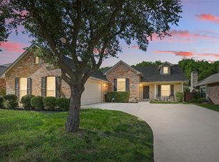 6008 Creekway Dr, Denton, TX 76210