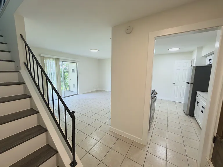2209 Mission Hill Cir #104 — Photo 2