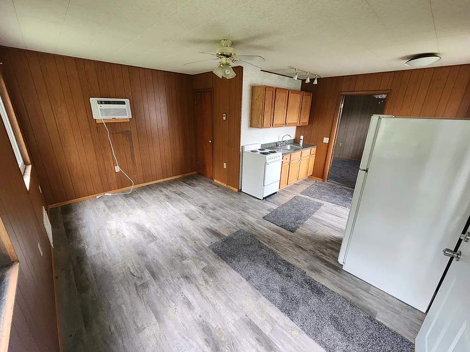 333 Washington St #4