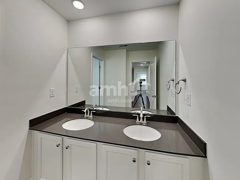 13018 Redwind Dr — Photo 27