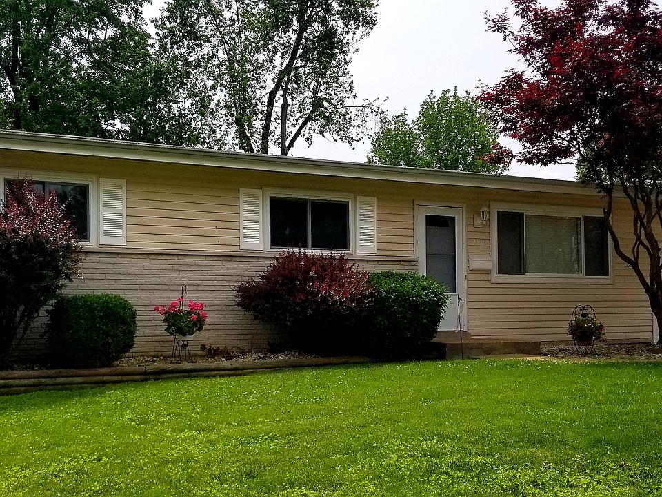 1st image of 750 Pelican Ln