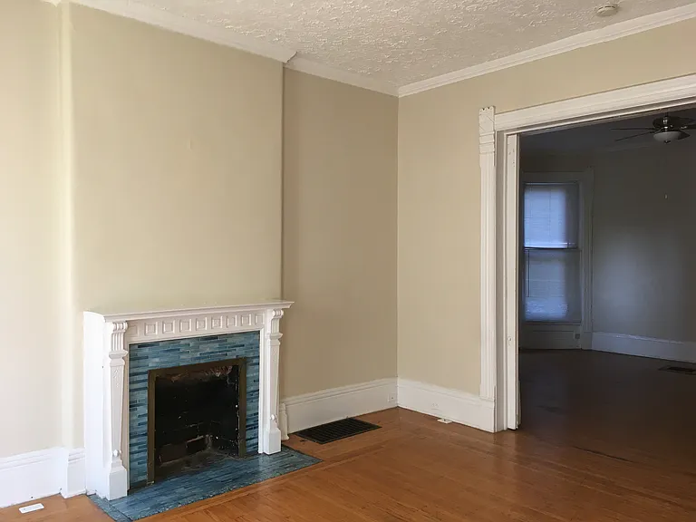 1452 S 3rd St #1 — Photo 8