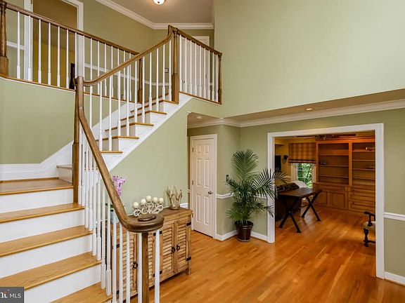 3rd image of 3432 Winterberry Ct