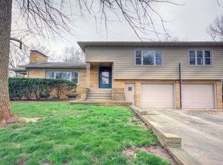 1707 Park Haven Dr, Champaign, IL