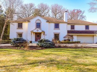 49 Renaud Rd, Grosse Pointe Shores, MI 48236