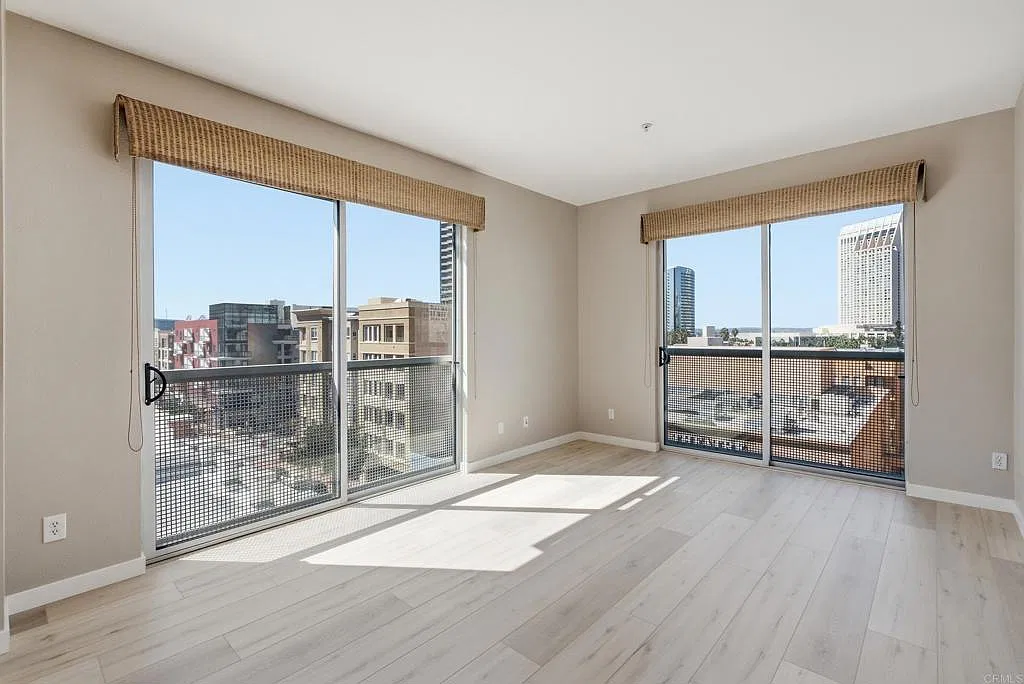 2 bed, 935 sqft, $2,950 — Photo 3