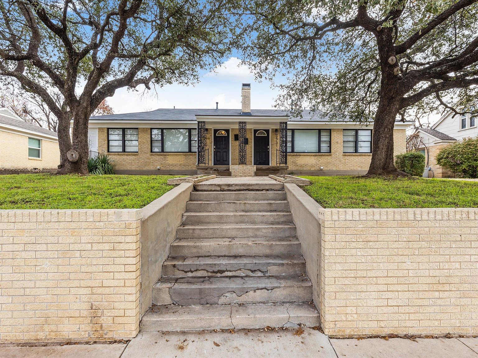 2729 Forest Park Blvd, Fort Worth, TX 76110 Zillow