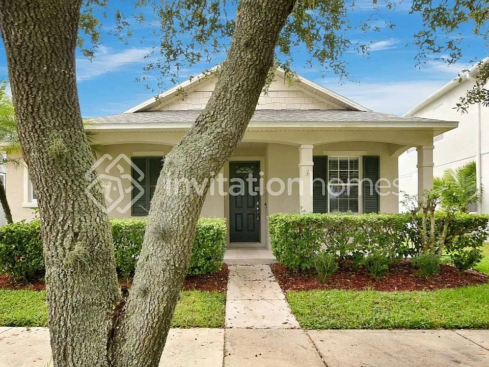 2555 Guiana Plum Dr