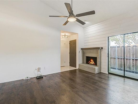 3rd image of 333 Melrose Dr APT 12D