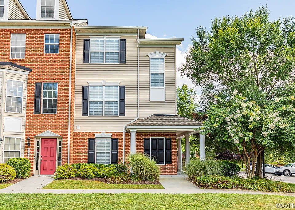1st image of 7470 Pebble Lake Dr