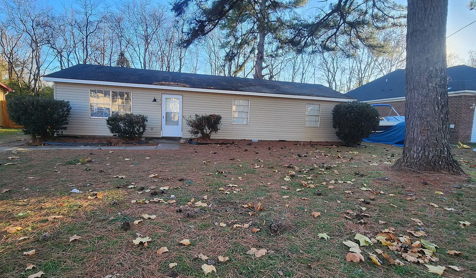 Under New Management - 3 Bedroom/ 1 bath Home — Photo 1