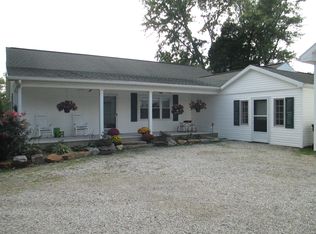 11426 Darmstadt Rd, Evansville, IN 47725