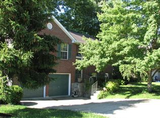 4 Cherrywood Ln, Alexandria, KY 41001