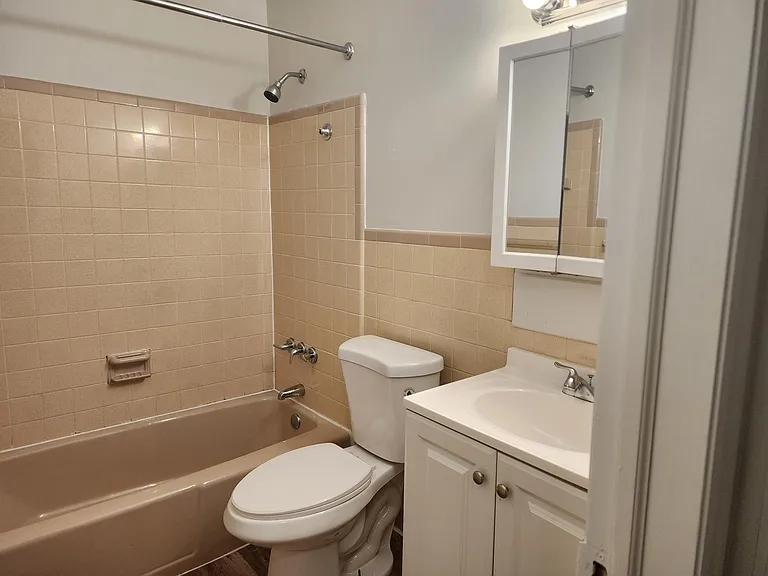 5 Alexander Dr — Photo 9