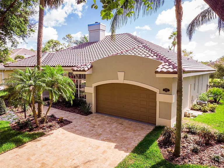 3799 Lancewood Dr — Photo 1