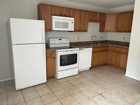 3rd image of 163 Delmar Ln APT G