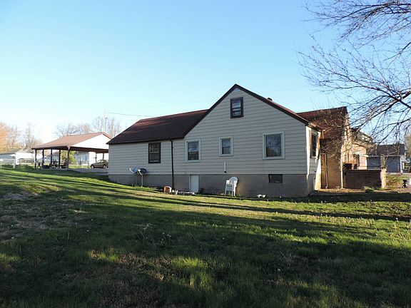 5th image of 323 N Main St