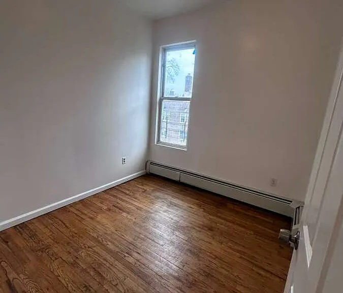 296 Woodworth Ave — Photo 1