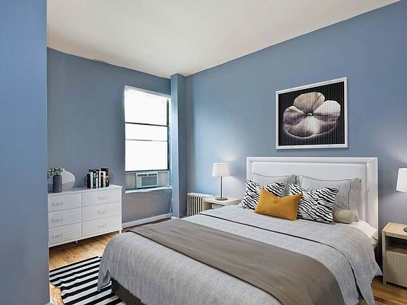 4th image of 350 W 47th St APT 2
