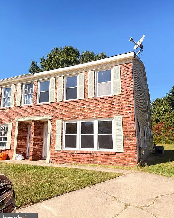 12 Corona Ct