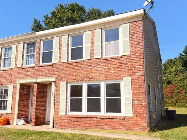 12 Corona Ct, Sewell, NJ 08080