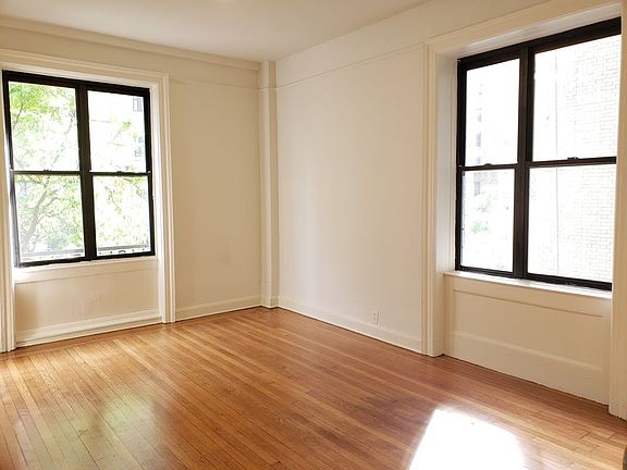 3rd image of 515 Cathedral Pkwy #5