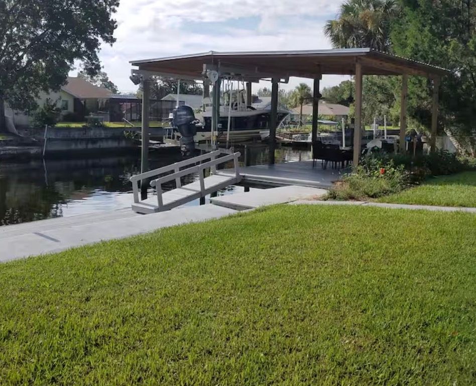 3905 N Seminole Point - Property Image