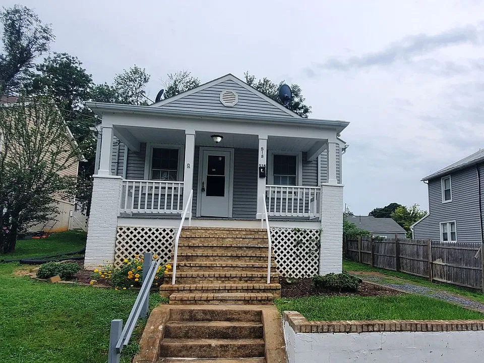 518 Carter St