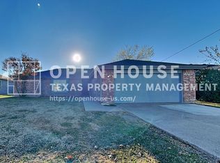 7802 Creek Wood Dr, Rowlett, TX 75089
