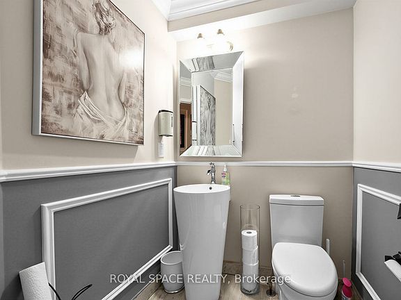 3rd image of 7 Urwin St