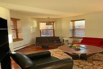 2nd image of 105 Prince St APT 4