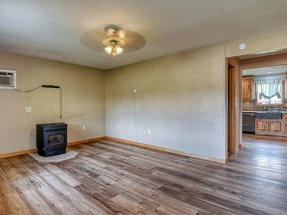 4th image of 22320 E Dalke Ave
