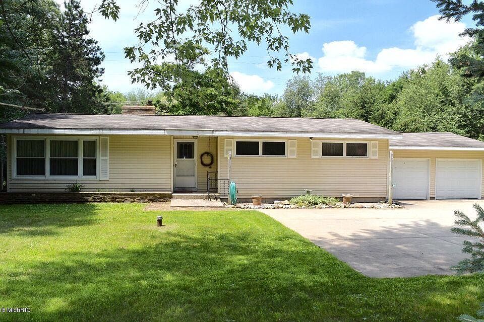 1st image of 7409 Blakely Dr NE