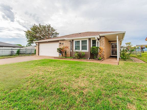 4th image of 2714 Terry Dr