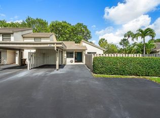 247 Deer Creek Wildwood Cir, Deerfield Beach, FL 33442