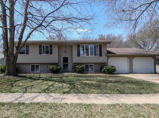 320 SE Trail Ridge Rd, Grimes, IA 50111