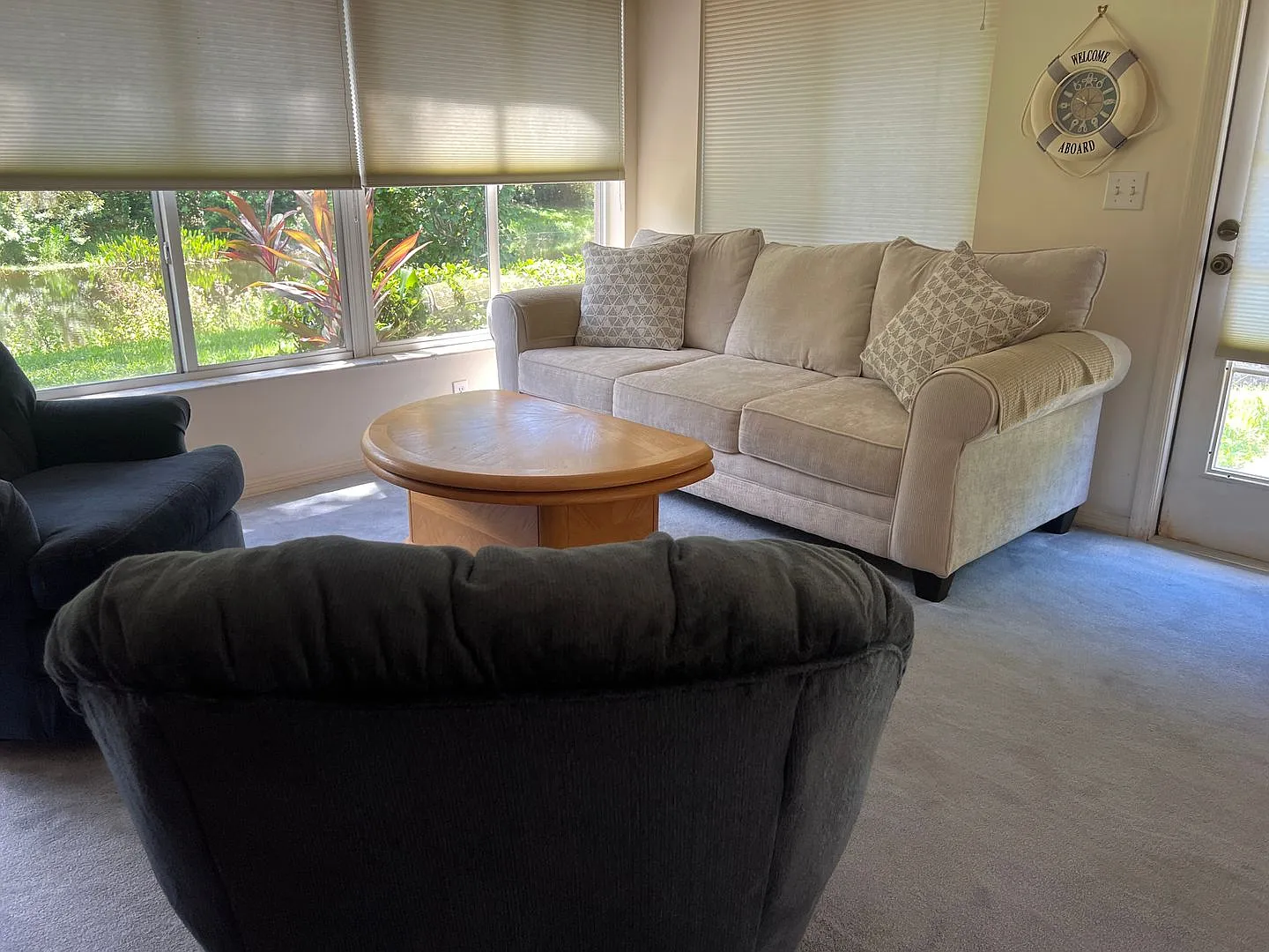 Fabulous 2BD/2BA/2CG - $2,200/mo — Photo 3