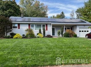 132 Seymour Ter, Piscataway, NJ