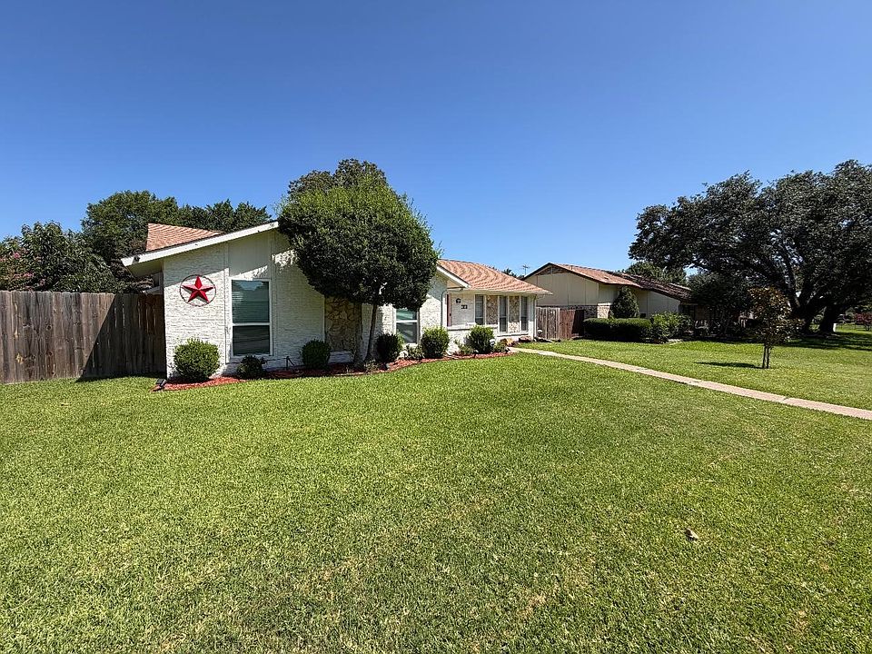 1st image of 3109 Manchester Dr