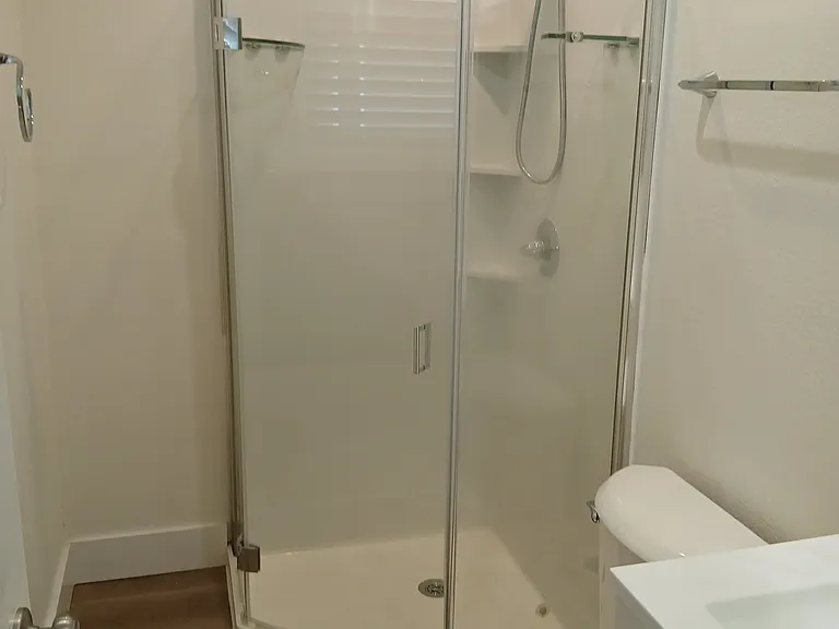 8404 Burrell Dr — Photo 15