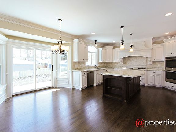 Kitchen / Breakfast Room