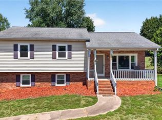 5378 Buxbury Ct, Walkertown, NC 27051