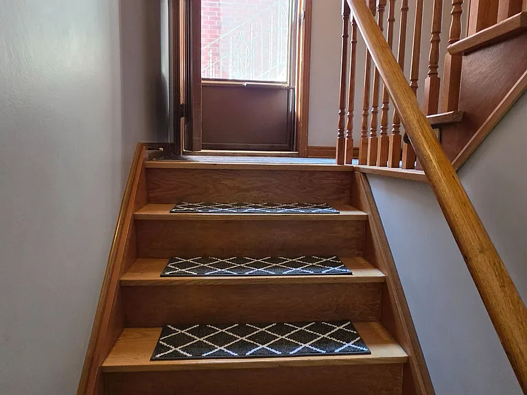 110 Milton St #LOWER LEVEL — Photo 6